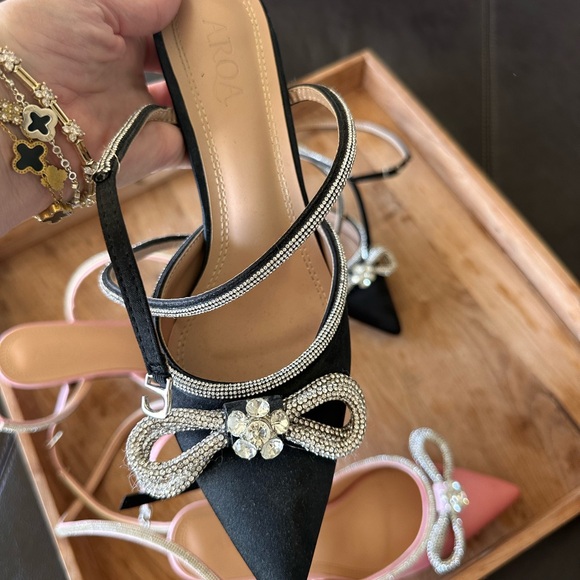 Chic Women's Heels with Bow Detail - Picture 5 of 7